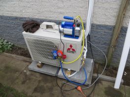 SPLIT AIRCO PRESSING/TESTING (nur bei Wartung verfügbar)